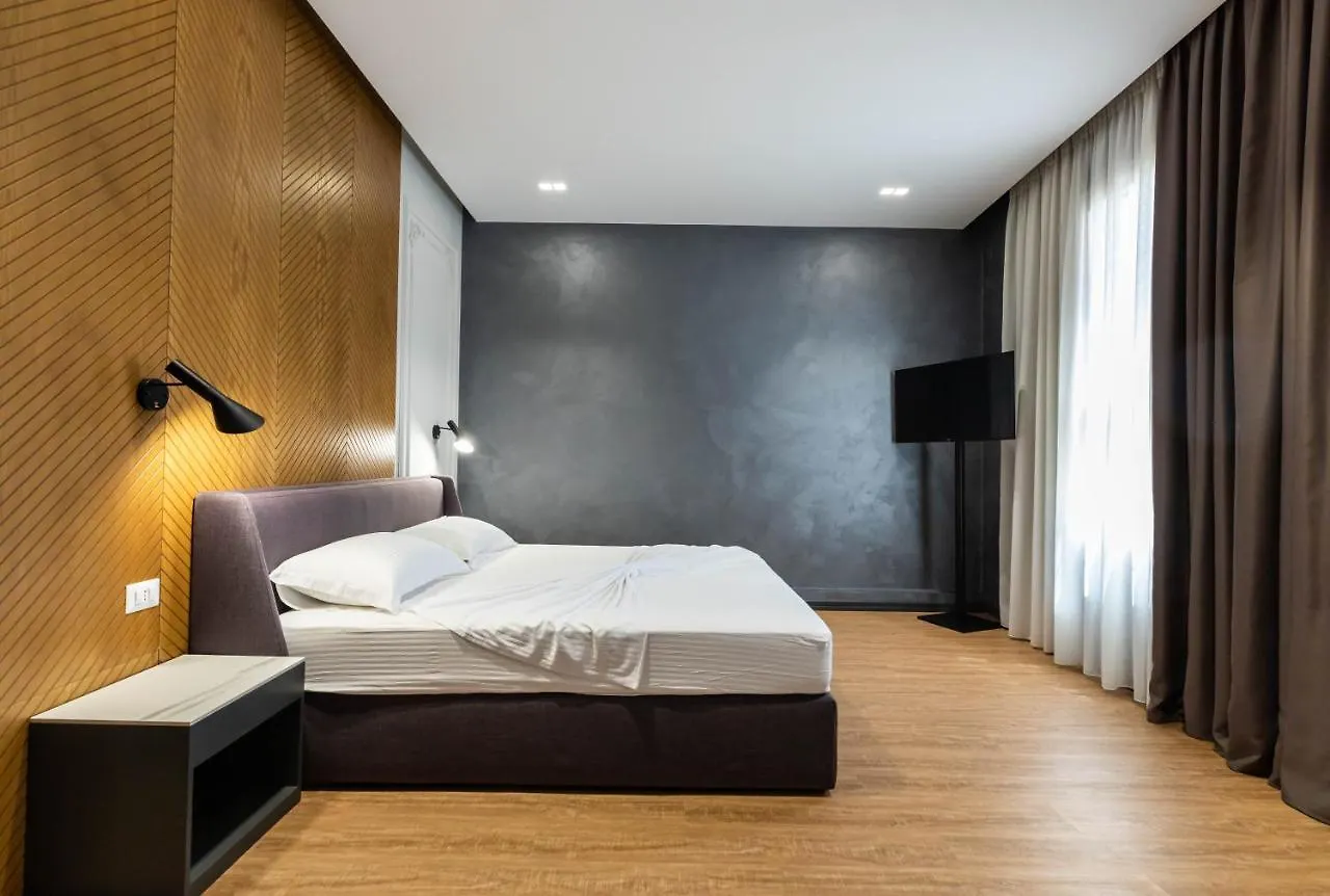 Hotel Europa Tirana
