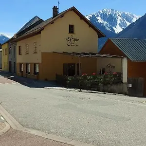 https://chambre-dhotes-le-cycliste.hotels-rhonealpes.com