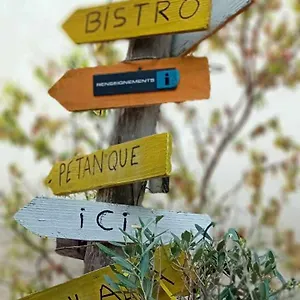 https://gite-houlala-pont-eveque.hotels-rhonealpes.com