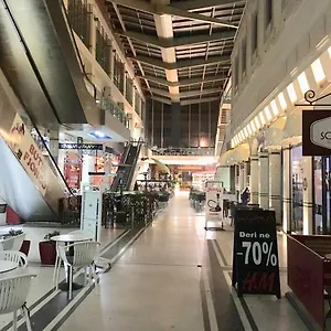 Gasthuis Dionis, Tirana