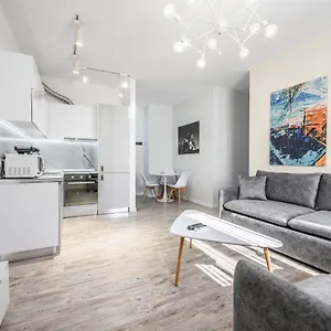 Apartment Miku Apartment-modernly Designed Downtown