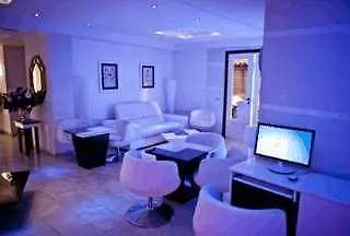Hotel La Favorita Tirana 3*,  Albania